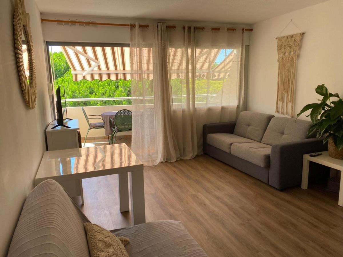 Agreable Studio Cabine A 5 Min A Pied De La Plage Le Grau-du-Roi Exterior photo